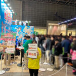 豊丸産業、「AnimeJapan2024」に『Pこのすば』ブース出展　最大80分待ちの列