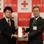 日赤義援金預託写真（20251209） (002)